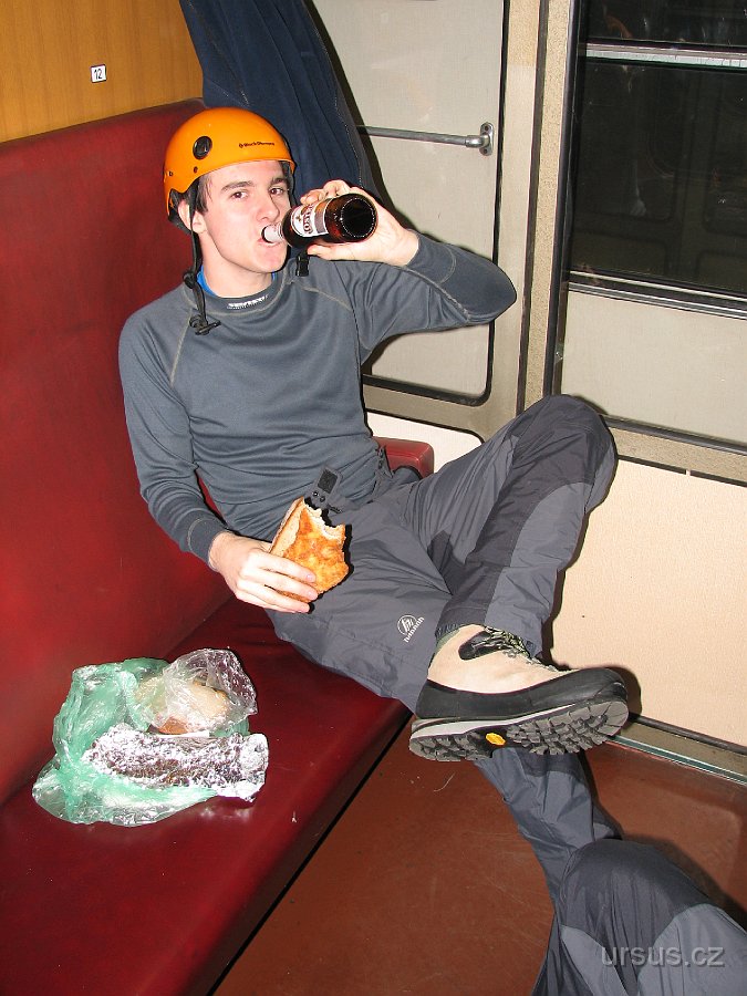 tatry 003.jpg - Naše výprava nemohla začít jinak...